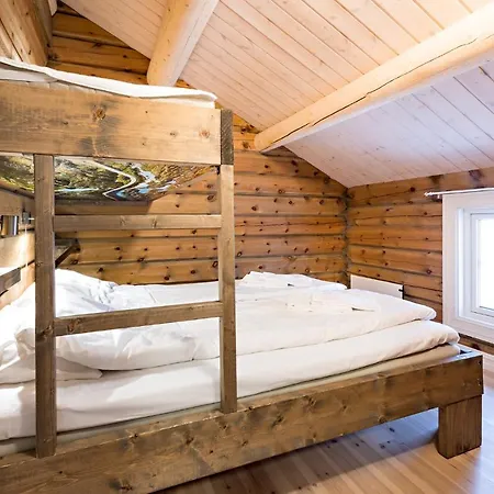 View 4 Bedrooms And 2 Bathrooms Sykkylven
