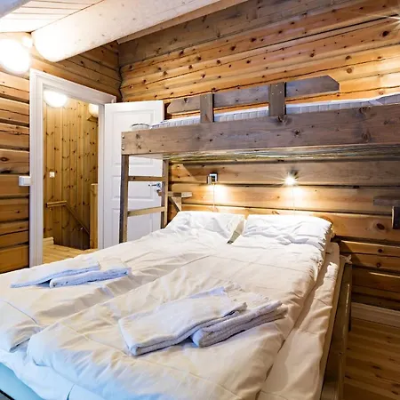 View 4 Bedrooms And 2 Bathrooms Sykkylven