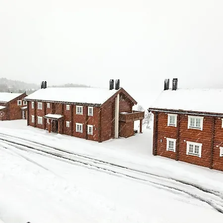 View 4 Bedrooms And 2 Bathrooms